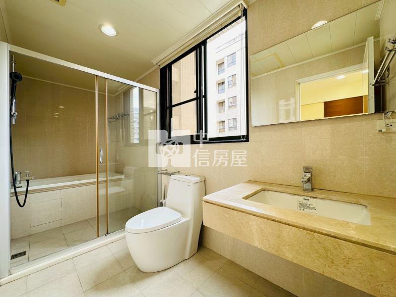 佳成公園i-Park四改3房雙平車房屋室內格局與周邊環境