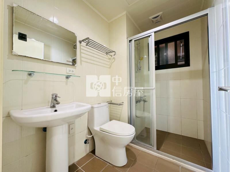 佳成公園i-Park四改3房雙平車房屋室內格局與周邊環境