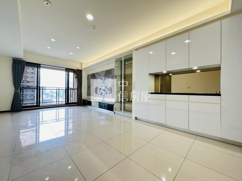 佳成公園i-Park四改3房雙平車房屋室內格局與周邊環境