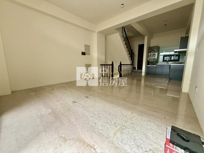 74旁1年屋臨路全新四套房透店A房屋室內格局與周邊環境