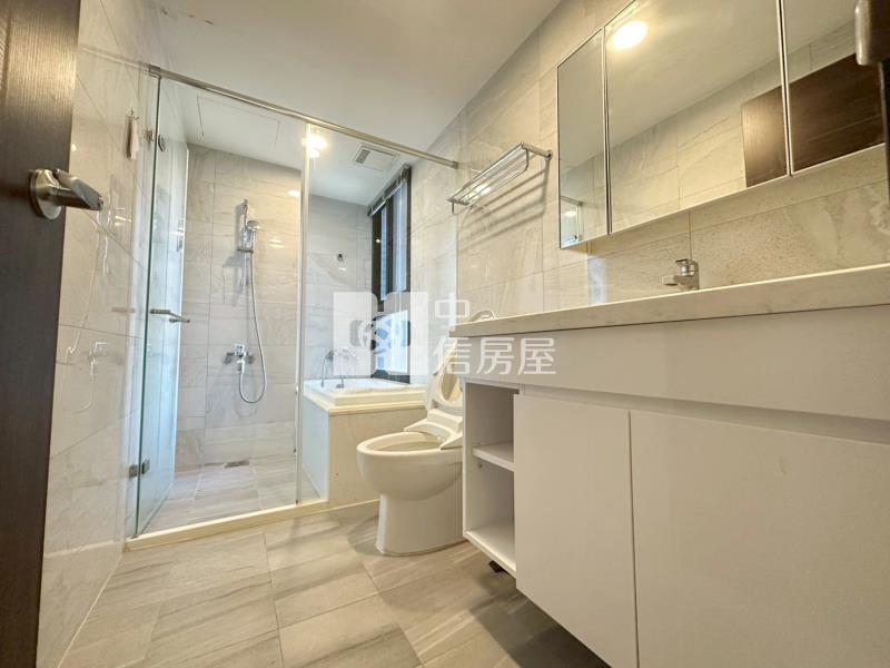 中山醫孩子王2大兩房平車視野戶房屋室內格局與周邊環境