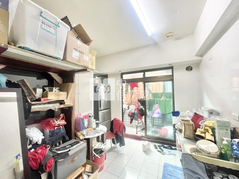 水湳寶貴世家2樓店住房屋室內格局與周邊環境