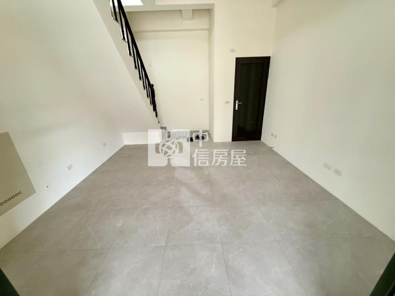 74旁1年屋臨路全新四套房透店C房屋室內格局與周邊環境