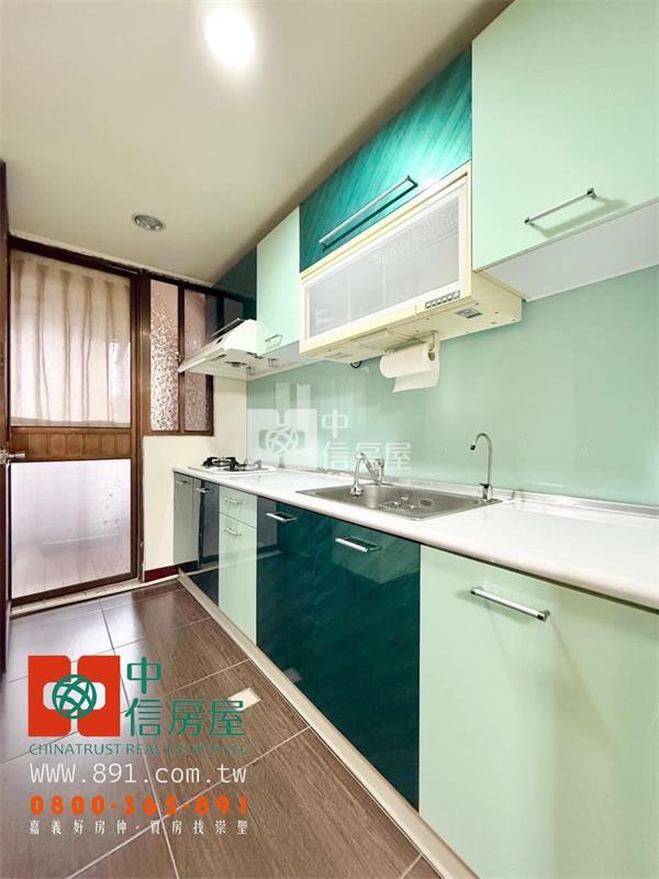 香湖公園平面車位3房房屋室內格局與周邊環境