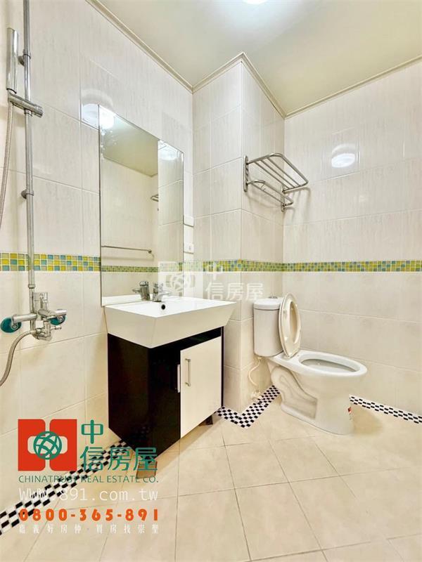 香湖公園平面車位3房房屋室內格局與周邊環境