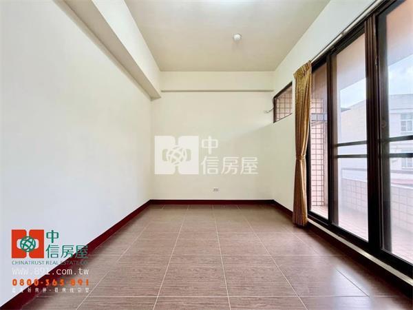 香湖公園平面車位3房房屋室內格局與周邊環境