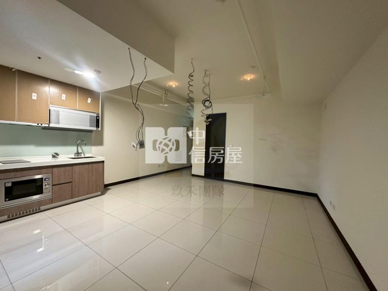 【玖禾】【專】青埔特區W站前1+1房房屋室內格局與周邊環境