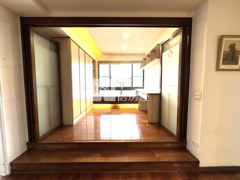 太子蘭坊美4房雙平車房屋室內格局與周邊環境