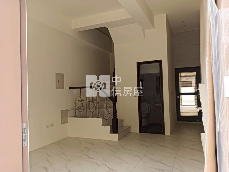 員林國中旁全新美墅房屋室內格局與周邊環境