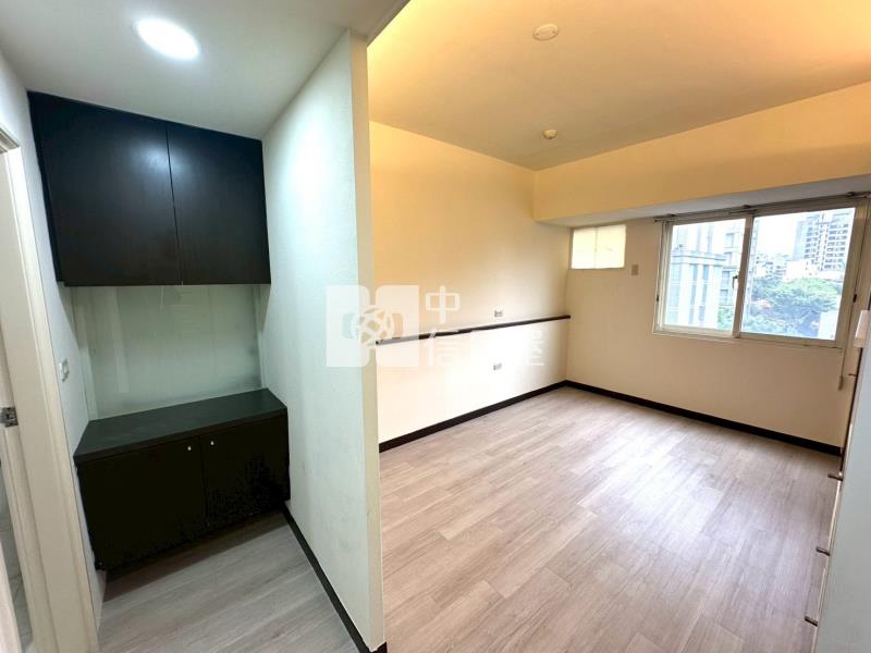 美村商圈邊間大三房平車房屋室內格局與周邊環境