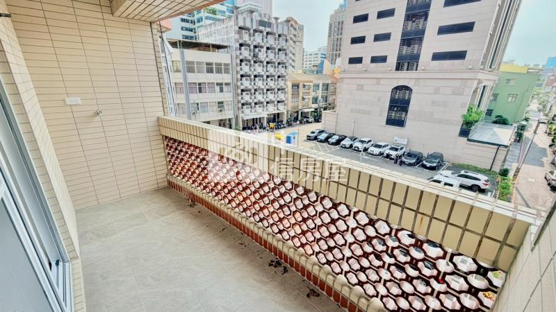 中央公園電梯4房房屋室內格局與周邊環境