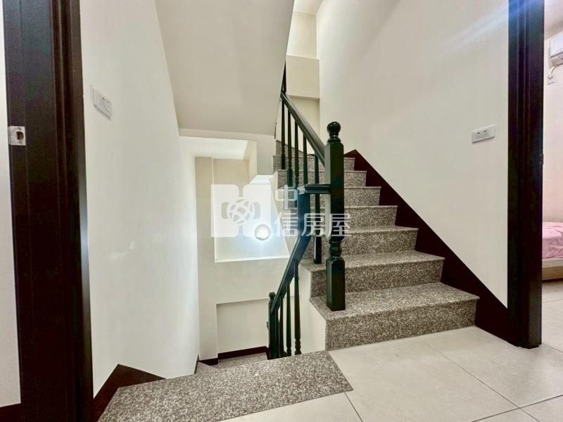 大元國小臨10米路輕屋齡孝親別墅房屋室內格局與周邊環境