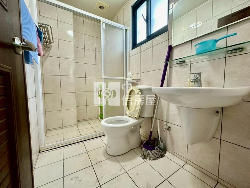 大元國小臨10米路輕屋齡孝親別墅房屋室內格局與周邊環境