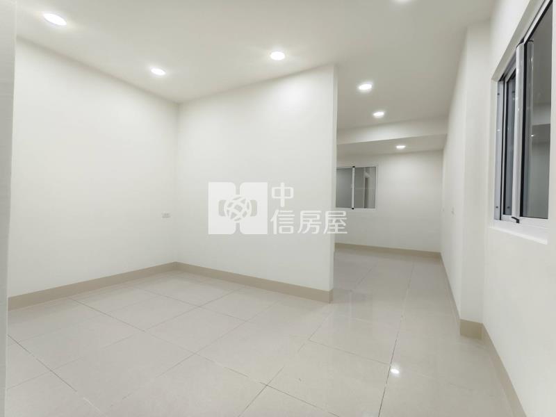 屏東市三期12米路三角窗全整新店住房屋室內格局與周邊環境