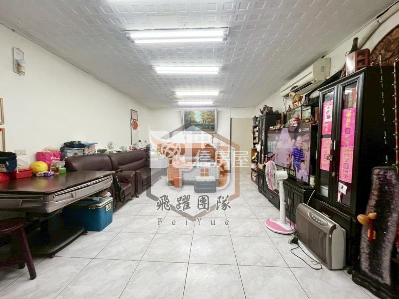 龍岡森林公園旁 漂亮 大地坪透天厝房屋室內格局與周邊環境