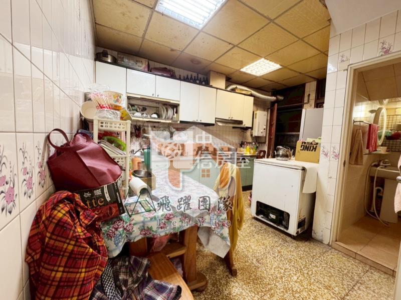 龍岡森林公園旁 漂亮 大地坪透天厝房屋室內格局與周邊環境