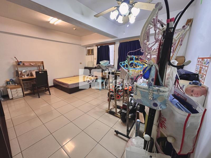 G10捷運站三房超大平車樹海戶房屋室內格局與周邊環境