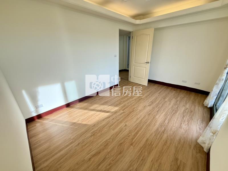 樹孝&中山商圈裝潢三房車位房屋室內格局與周邊環境