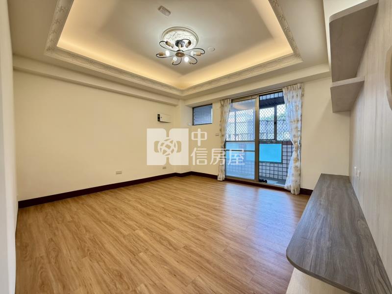 樹孝&中山商圈裝潢三房車位房屋室內格局與周邊環境