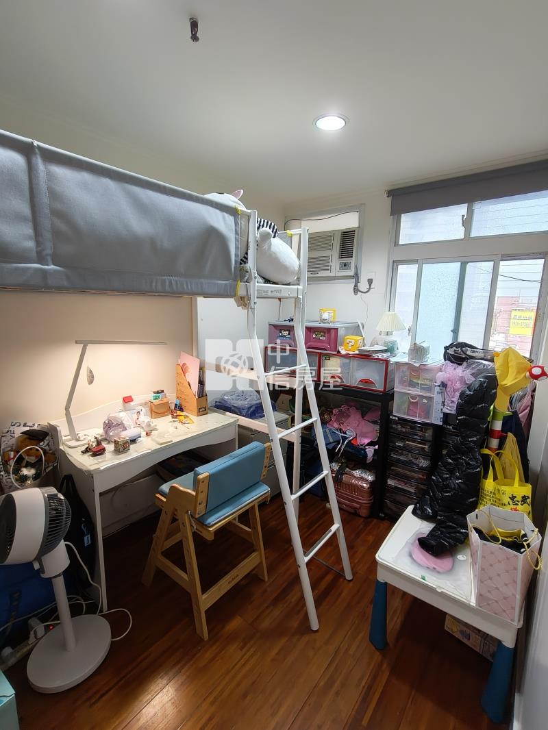 中壢SOGO旁國家宮廷電梯3房+車位房屋室內格局與周邊環境