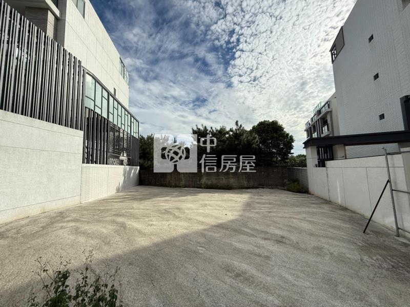 沙鹿15米路大面寬住三建地(專任)房屋室內格局與周邊環境