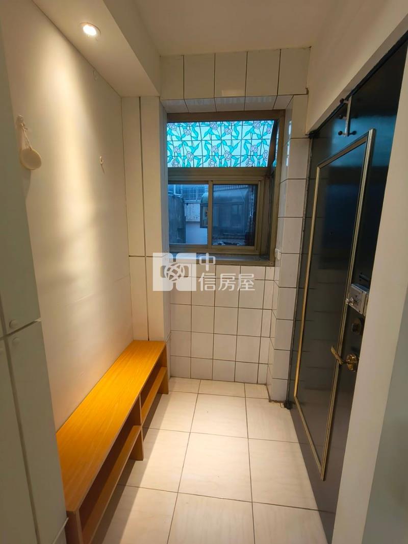 中原凱悅電梯1+1房房屋室內格局與周邊環境