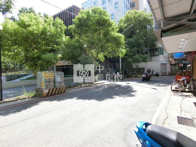 中原凱悅電梯1+1房房屋室內格局與周邊環境