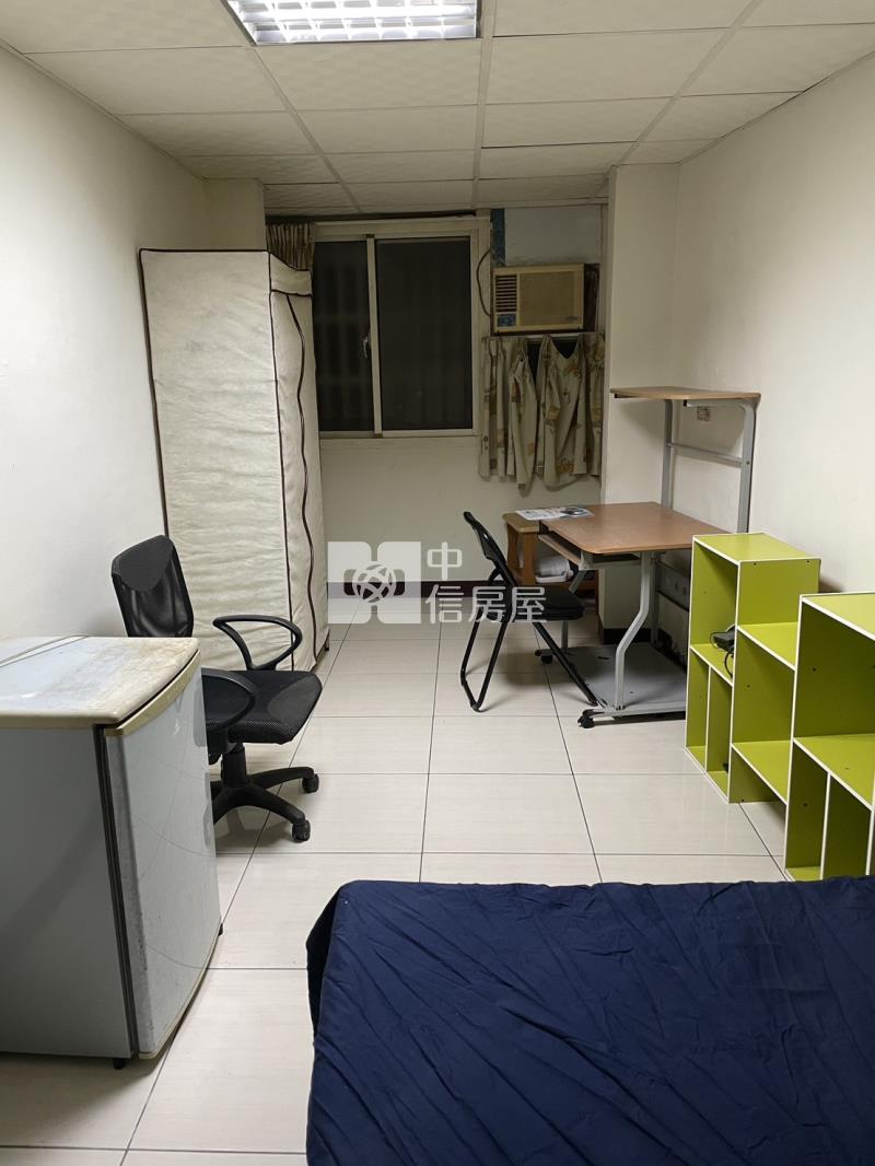 中原大仁四街收租5套房房屋室內格局與周邊環境