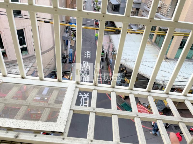 中原大仁四街收租5套房房屋室內格局與周邊環境