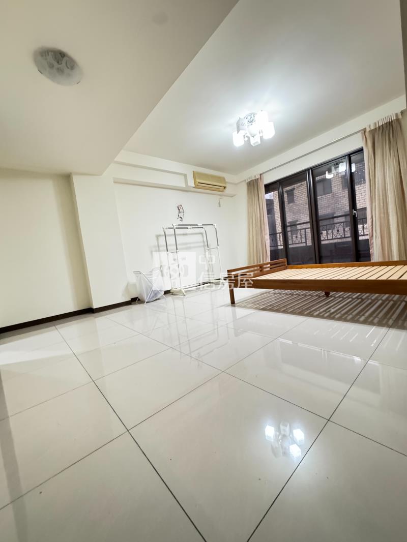 楊梅戶政~校前路別墅房屋室內格局與周邊環境