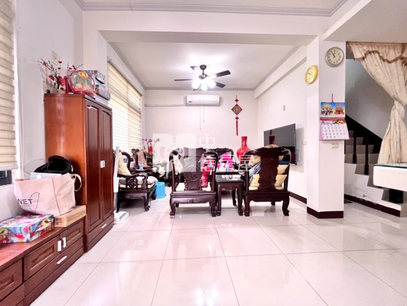 水湳經貿邊間三車別墅房屋室內格局與周邊環境