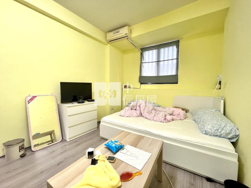 水湳經貿邊間三車別墅房屋室內格局與周邊環境