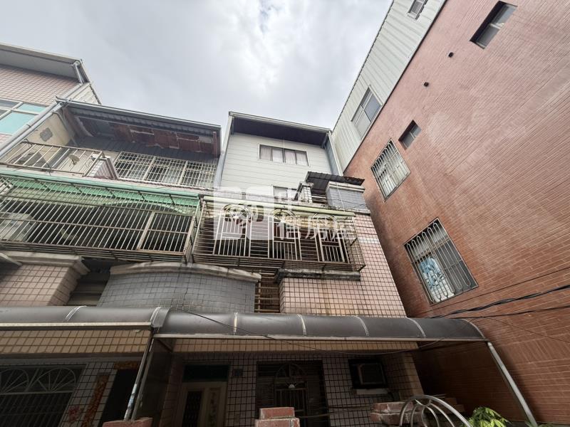 專-新屋國小低總價邊間5房車美透天房屋室內格局與周邊環境