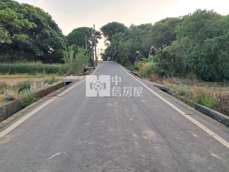 月桃路二段旁大面寬田房屋室內格局與周邊環境