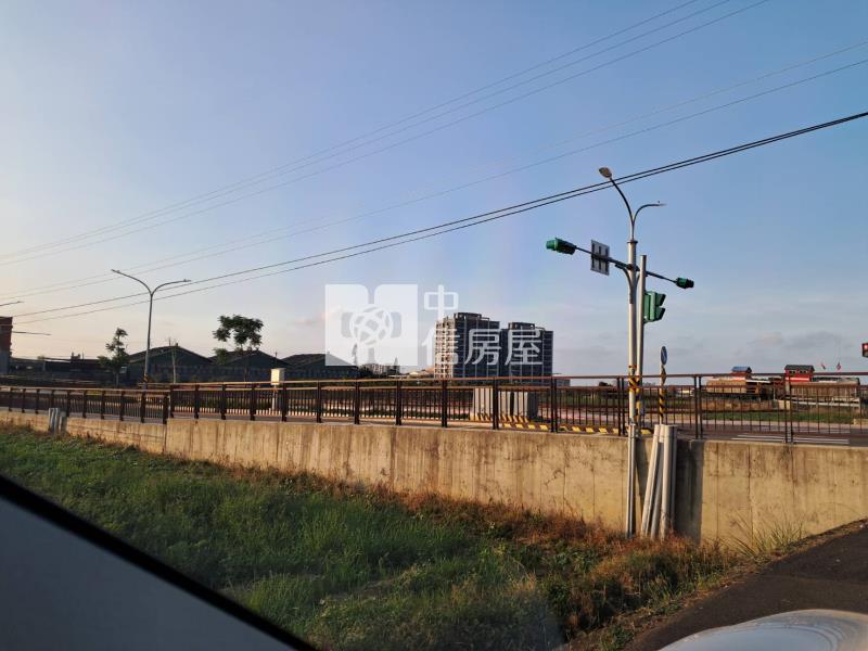 月桃路二段旁大面寬田房屋室內格局與周邊環境