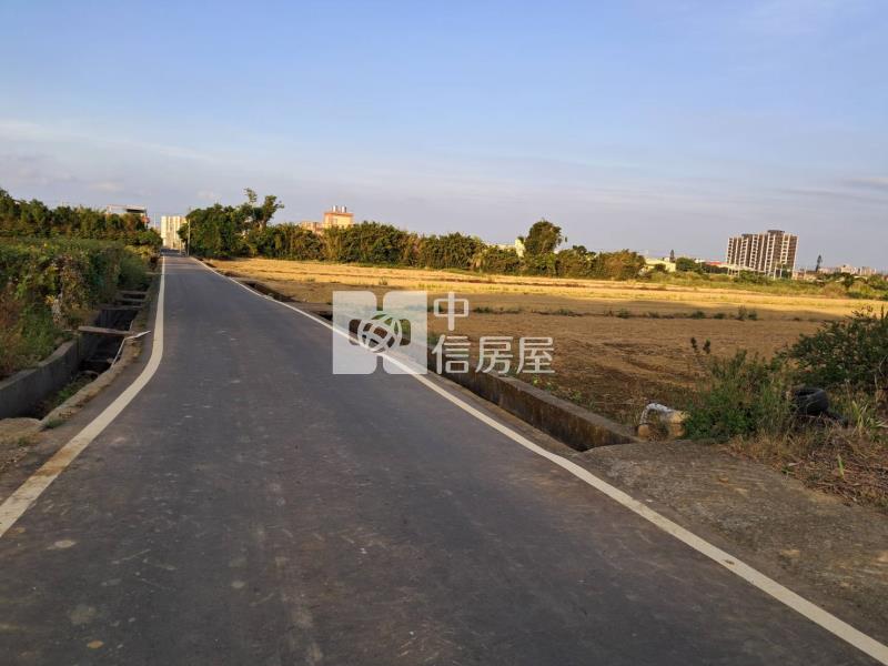 月桃路二段旁大面寬田房屋室內格局與周邊環境