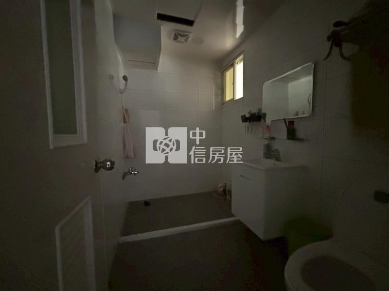 近華勛商圈整新採光美大三房房屋室內格局與周邊環境