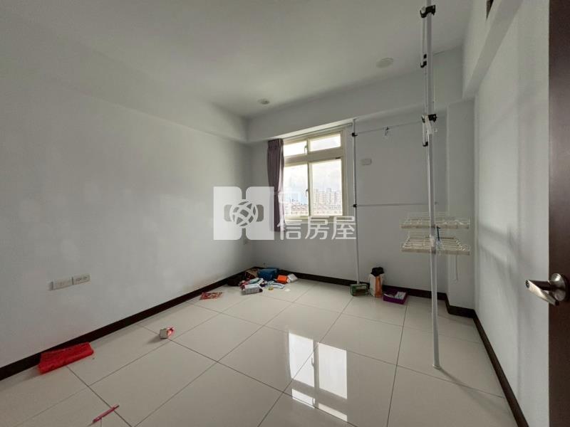 近華勛商圈整新採光美大三房房屋室內格局與周邊環境