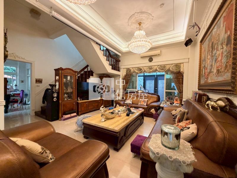 大里運動公園獨棟大面寬氣派豪墅房屋室內格局與周邊環境