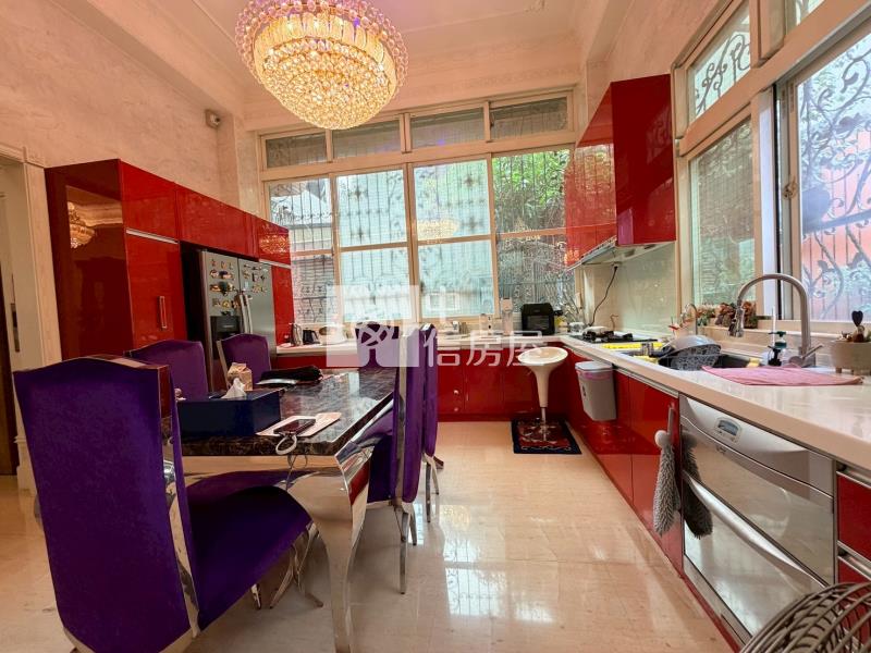 大里運動公園獨棟大面寬氣派豪墅房屋室內格局與周邊環境