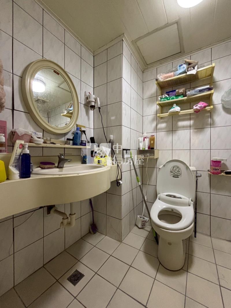 獨家面健康公園3+1房含車美屋房屋室內格局與周邊環境