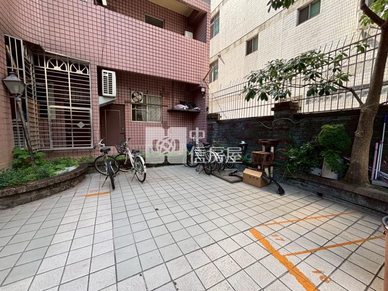 獨家面健康公園3+1房含車美屋房屋室內格局與周邊環境