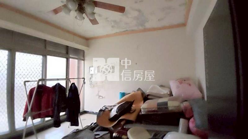 平鎮東安國中大透天房屋室內格局與周邊環境