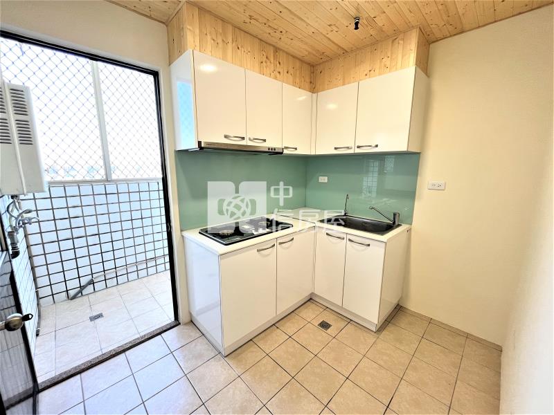 綠景天下視野三房平車房屋室內格局與周邊環境