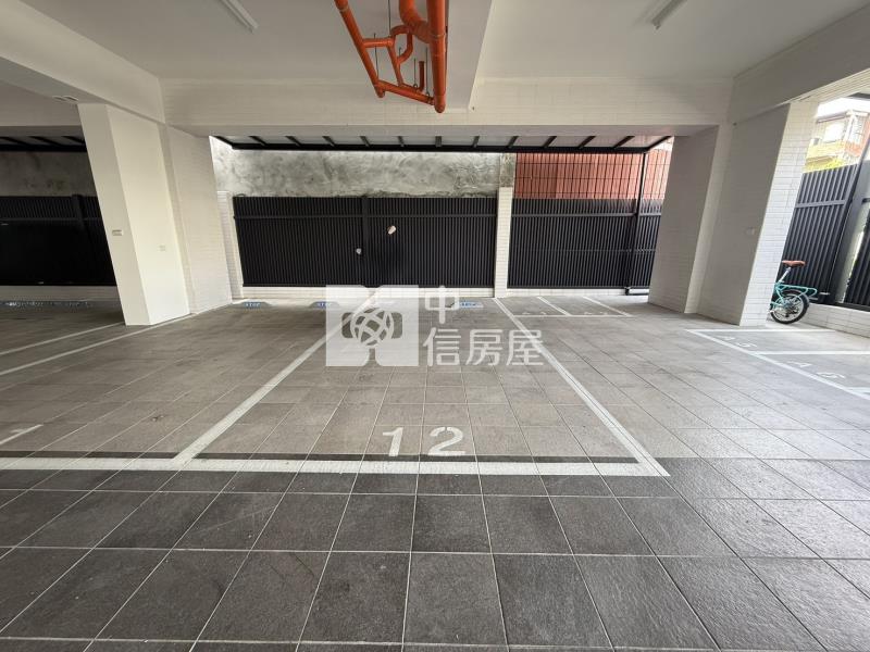 皇家大苑全新三房平車房屋室內格局與周邊環境