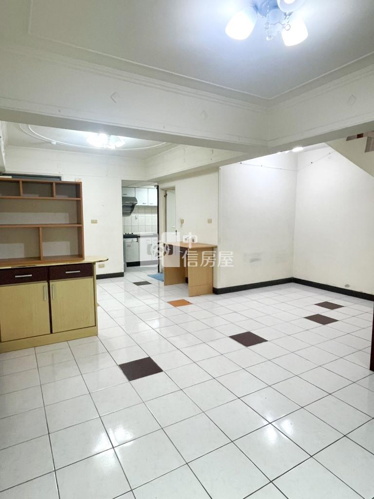 【新世紀】文化國小華厦(金色別莊)房屋室內格局與周邊環境