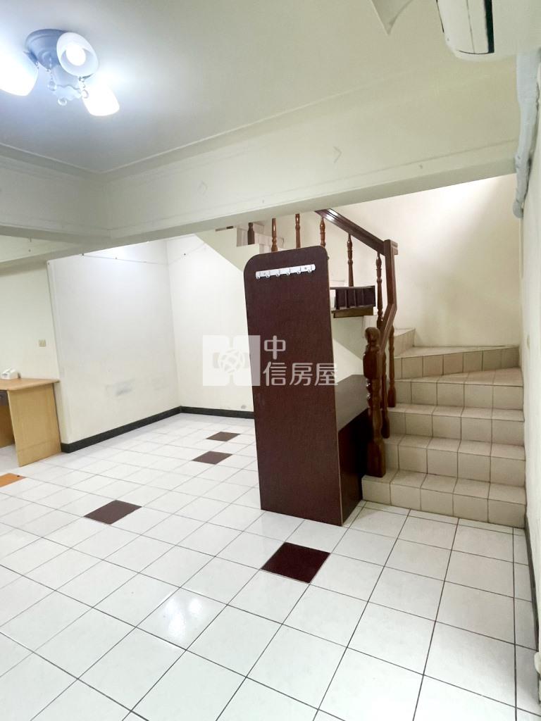 【新世紀】文化國小華厦(金色別莊)房屋室內格局與周邊環境