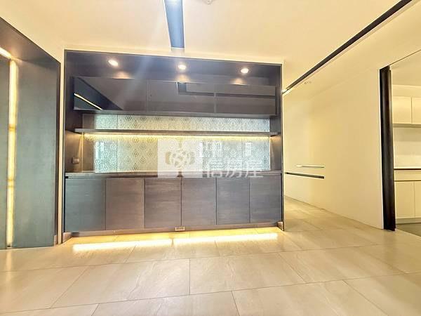 英棋觀邸五房雙平車房屋室內格局與周邊環境