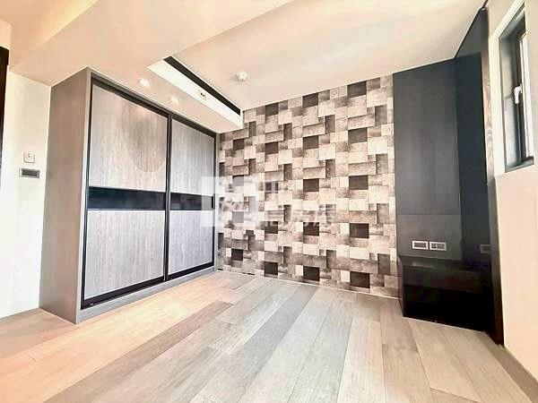 英棋觀邸五房雙平車房屋室內格局與周邊環境