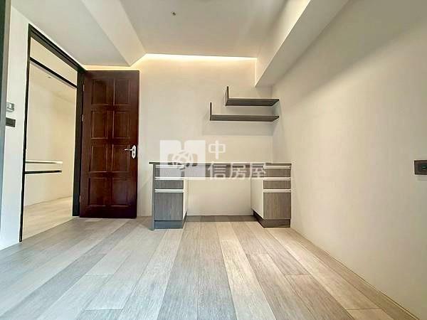 英棋觀邸五房雙平車房屋室內格局與周邊環境